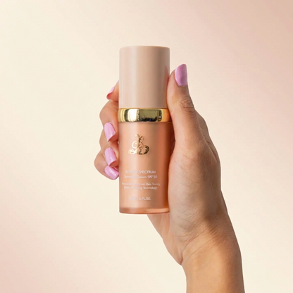 Infinite Girl – Base Antiedad con SPF 50 y Tono Perfecto